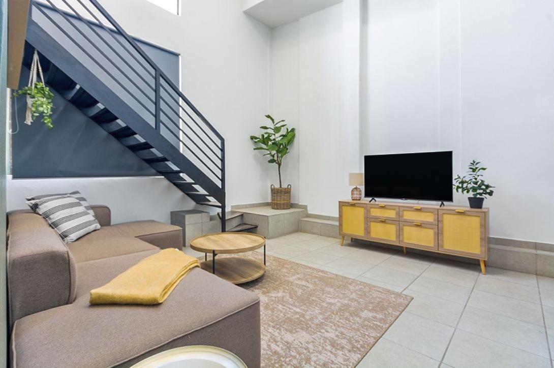 Urban Oasis Apartments At The Bolton Johannesburg Exterior photo